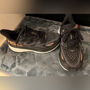 Women’s Hoka Clifton 9